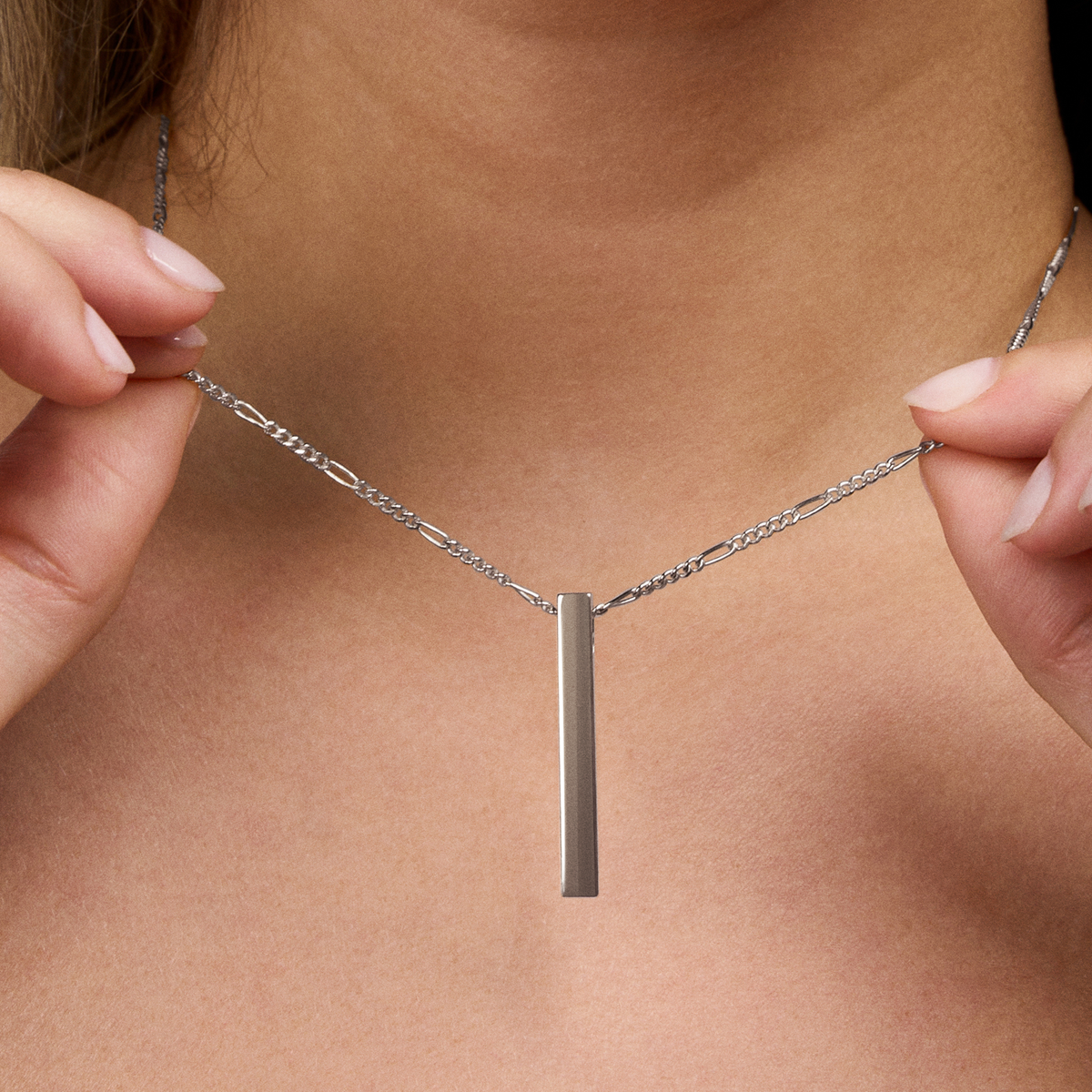 Vertical Name Bar Pendant — Custom Engraved Vertical Name Necklace